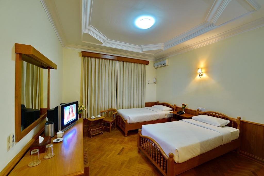 Win Unity Hotel Pyin Oo Lwin Dış mekan fotoğraf